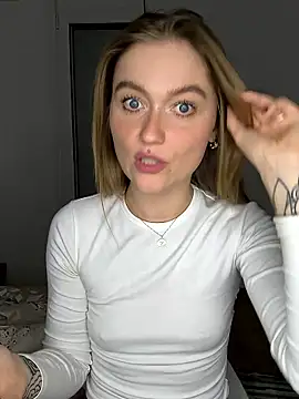 Snapshot of Goldloeckchen159 chatting on March 22, 6:44 pm Goldloeckchen159 online show from March 22, 6:44 pm