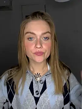 Snapshot of Goldloeckchen159 chatting on March 28, 8:41 pm Goldloeckchen159 online show from March 28, 8:41 pm