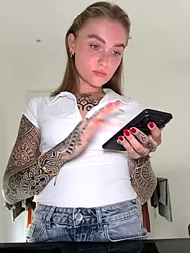 Goldloeckchen159 online show from July 10, 1:36 pm