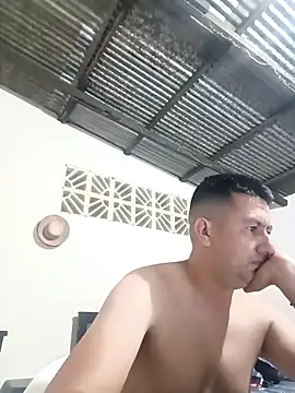 Snapshot of walwan85 chatting on November 5, 8:36 am walwan85 online show from November 5, 8:36 am