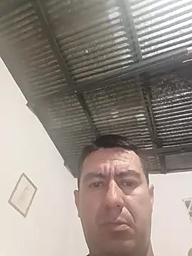 Snapshot of walwan85 chatting on December 2, 9:14 am walwan85 online show from December 2, 9:14 am