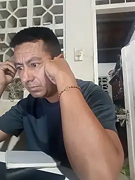 Snapshot of walwan85 chatting on January 7, 10:07 am walwan85 online show from January 7, 10:07 am