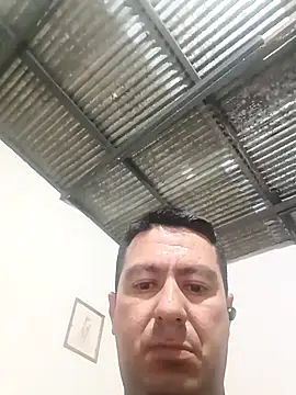 Snapshot of walwan85 chatting on January 8, 9:00 am walwan85 online show from January 8, 9:00 am