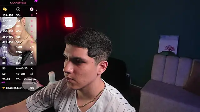 Brat  online show from February 17, 9:30 pm