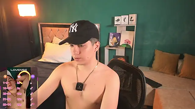 Brat  online show from September 15, 6:41 pm