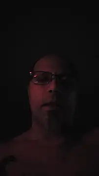 Snapshot of KrazyLegz chatting on February 4, 4:07 am KrazyLegz online show from February 4, 4:07 am