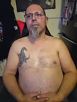 Snapshot of KrazyLegz chatting on February 8, 6:44 pm KrazyLegz online show from February 8, 6:44 pm