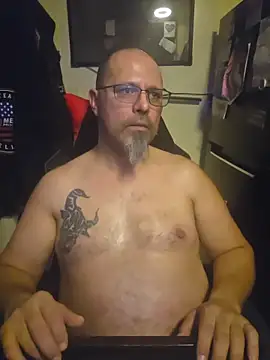 Snapshot of KrazyLegz chatting on February 22, 4:24 am KrazyLegz online show from February 22, 4:24 am