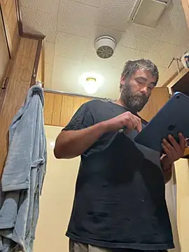 Snapshot of bigJohnson223 chatting on March 5, 9:38 am bigJohnson223 online show from March 5, 9:38 am