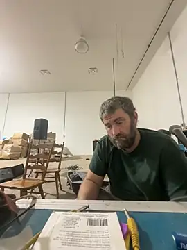 Snapshot of bigJohnson223 chatting on March 10, 6:51 am bigJohnson223 online show from March 10, 6:51 am