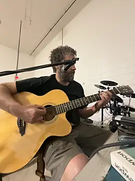 Snapshot of bigJohnson223 chatting on March 15, 2:34 pm bigJohnson223 online show from March 15, 2:34 pm