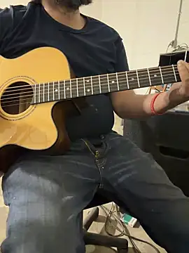 Snapshot of bigJohnson223 chatting on March 20, 6:29 am bigJohnson223 online show from March 20, 6:29 am