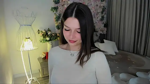 ContinentOfTranquility online show from November 17, 1:22 am