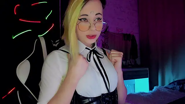 Snapshot of snake__bites chatting on October 9, 8:40 pm snake bites online show from October 9, 8:40 pm