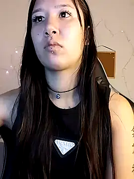 Snapshot of Japabaixinha chatting on December 17, 7:59 pm Japabaixinha online show from December 17, 7:59 pm