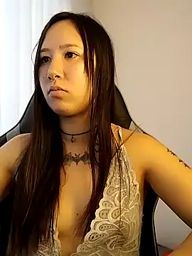 Snapshot of Japabaixinha chatting on February 5, 8:35 pm Japabaixinha online show from February 5, 8:35 pm