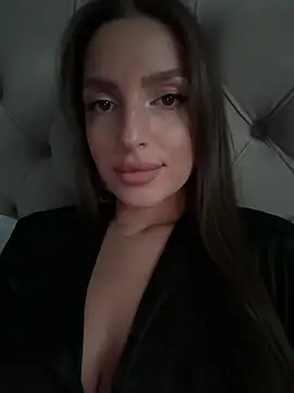 BellaHalles online show from March 1, 3:16 pm