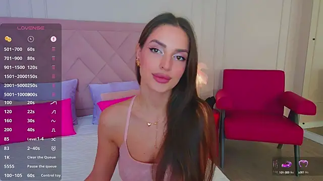 BellaHalles online show from March 18, 9:20 am