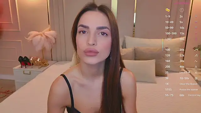 BellaHalles online show from February 8, 12:52 pm