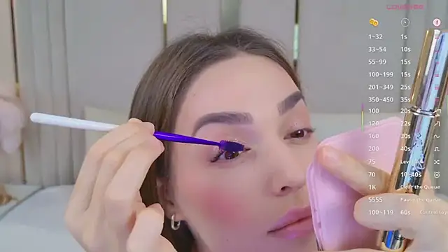 BellaHalles online show from February 21, 5:41 am