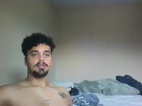 Snapshot of Xcumshot33 chatting on December 10, 7:54 pm Xcumshot33 online show from December 10, 7:54 pm