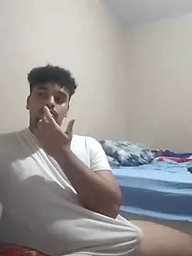 Snapshot of Xcumshot33 chatting on March 19, 11:14 pm Xcumshot33 online show from March 19, 11:14 pm