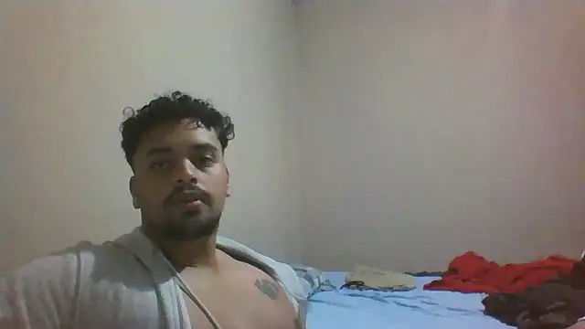 Snapshot of Xcumshot33 chatting on September 18, 3:30 am Xcumshot33 online show from September 18, 3:30 am