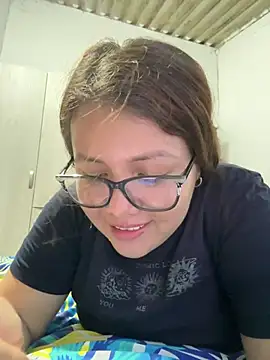 solecito 22 online show from December 7, 4:14 pm