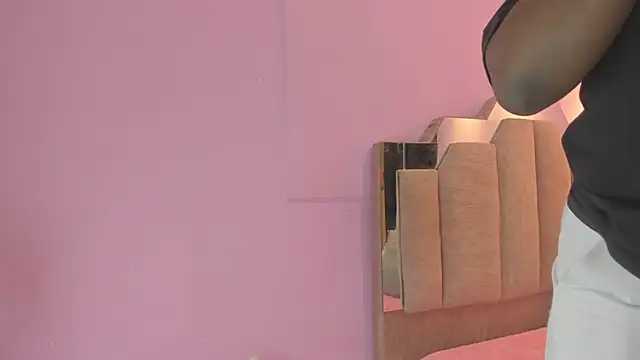 LoveQueen2 online show from October 7, 11:51 am