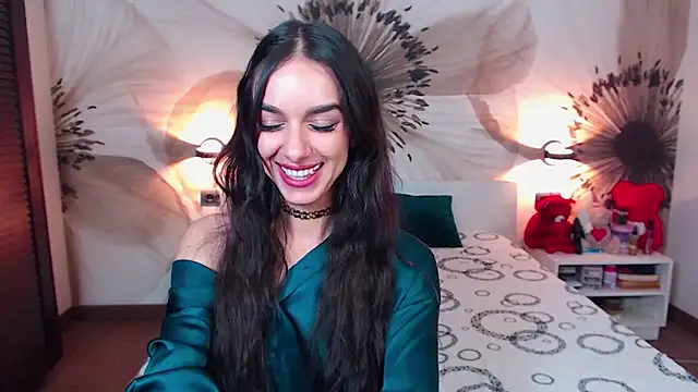 KatherineBisou online show from February 19, 9:22 pm