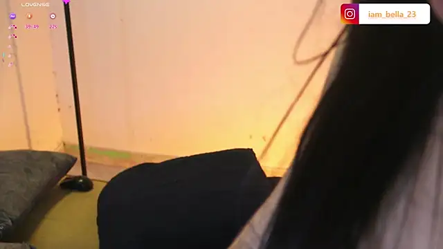 yourtoybella online show from March 6, 10:36 pm