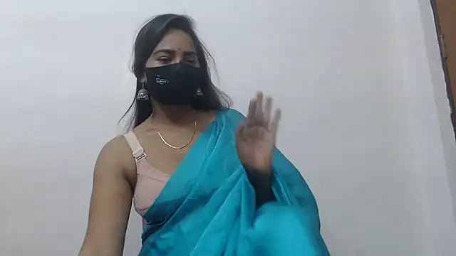 wildbabes online show from October 19, 3:45 pm