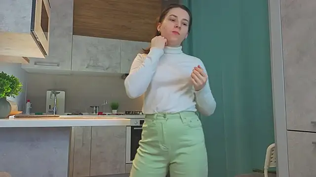 DonnaBurkee online show from April 6, 4:21 am