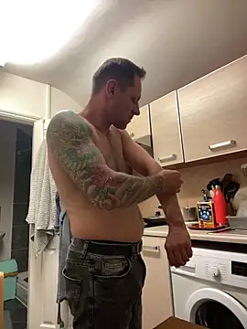 Yourhotboy 42 online show from October 9, 5:44 pm