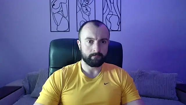 brindlefly6969 online show from March 14, 11:48 am