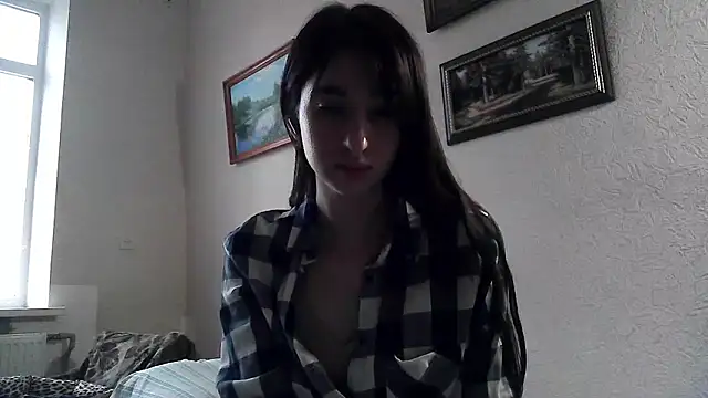 ElizaSwon online show from April 14, 3:51 pm