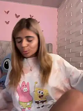 Snapshot of pamell_col chatting on January 8, 10:06 pm pamell col online show from January 8, 10:06 pm