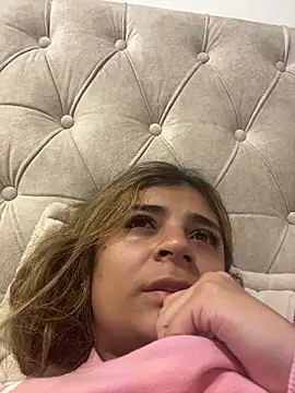 Snapshot of pamell_col chatting on November 1, 2:35 am pamell col online show from November 1, 2:35 am