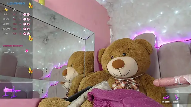 puca ebony online show from January 29, 3:37 pm