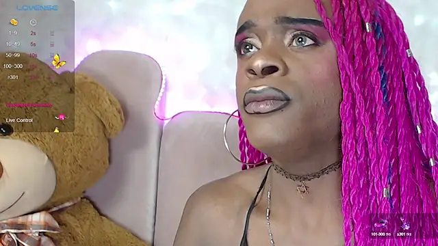 puca ebony online show from February 3, 4:41 pm