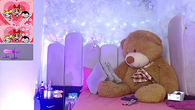 puca ebony online show from September 24, 7:50 pm