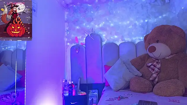 puca ebony online show from October 16, 7:37 pm