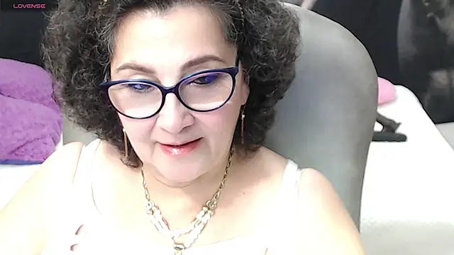 cataleya mom online show from March 2, 3:56 am