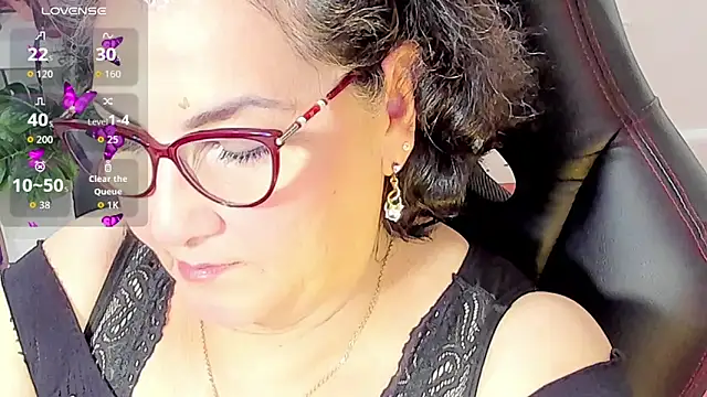 cataleya mom online show from October 26, 1:33 am