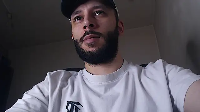 henryaxe online show from June 19, 1:15 pm