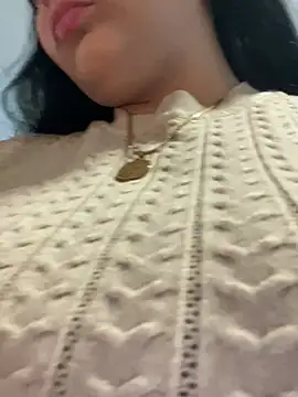 bella isabela online show from February 26, 2:25 pm