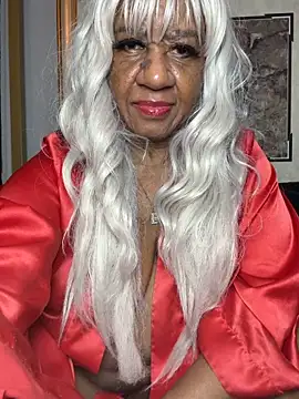 BreanaDivine online show from December 19, 12:23 pm