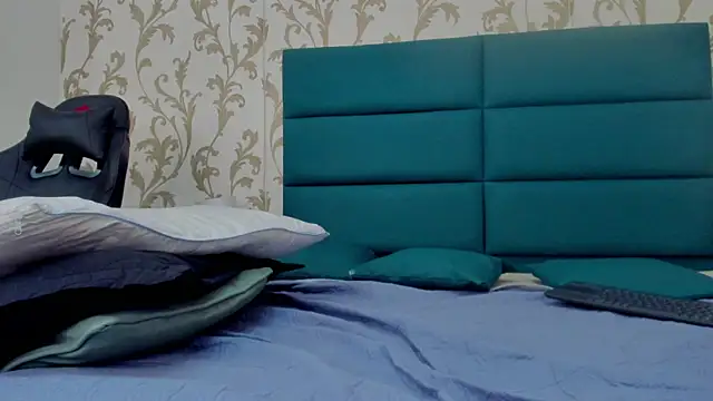 Michael magno online show from December 30, 2:08 pm