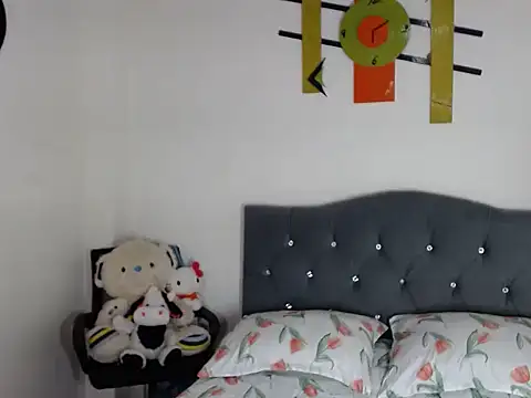 Chantal hott online show from March 24, 7:19 pm