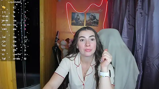 Snapshot of Fiery_Brunette_ chatting on February 26, 11:30 am Fiery Brunette online show from February 26, 11:30 am